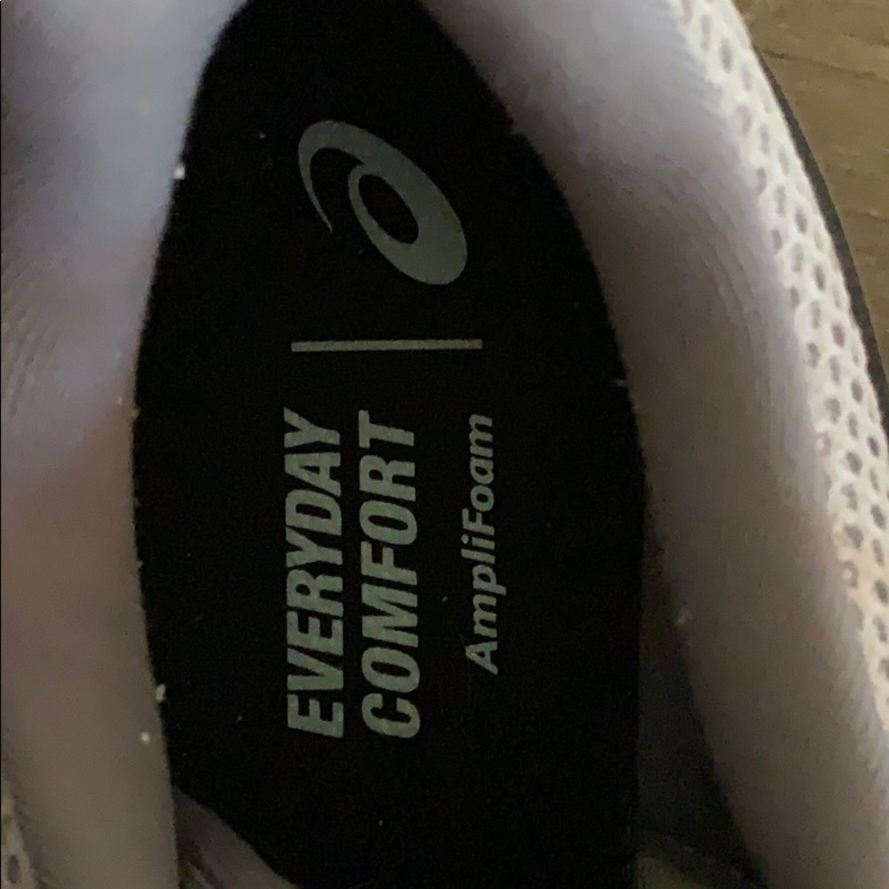 ASICS sneaker - Picture 4 of 5